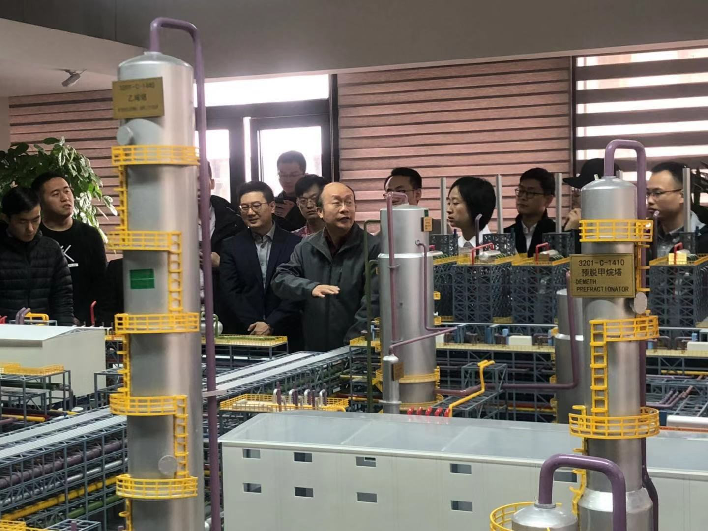 清华大学MEM团队一行参访8040威尼斯